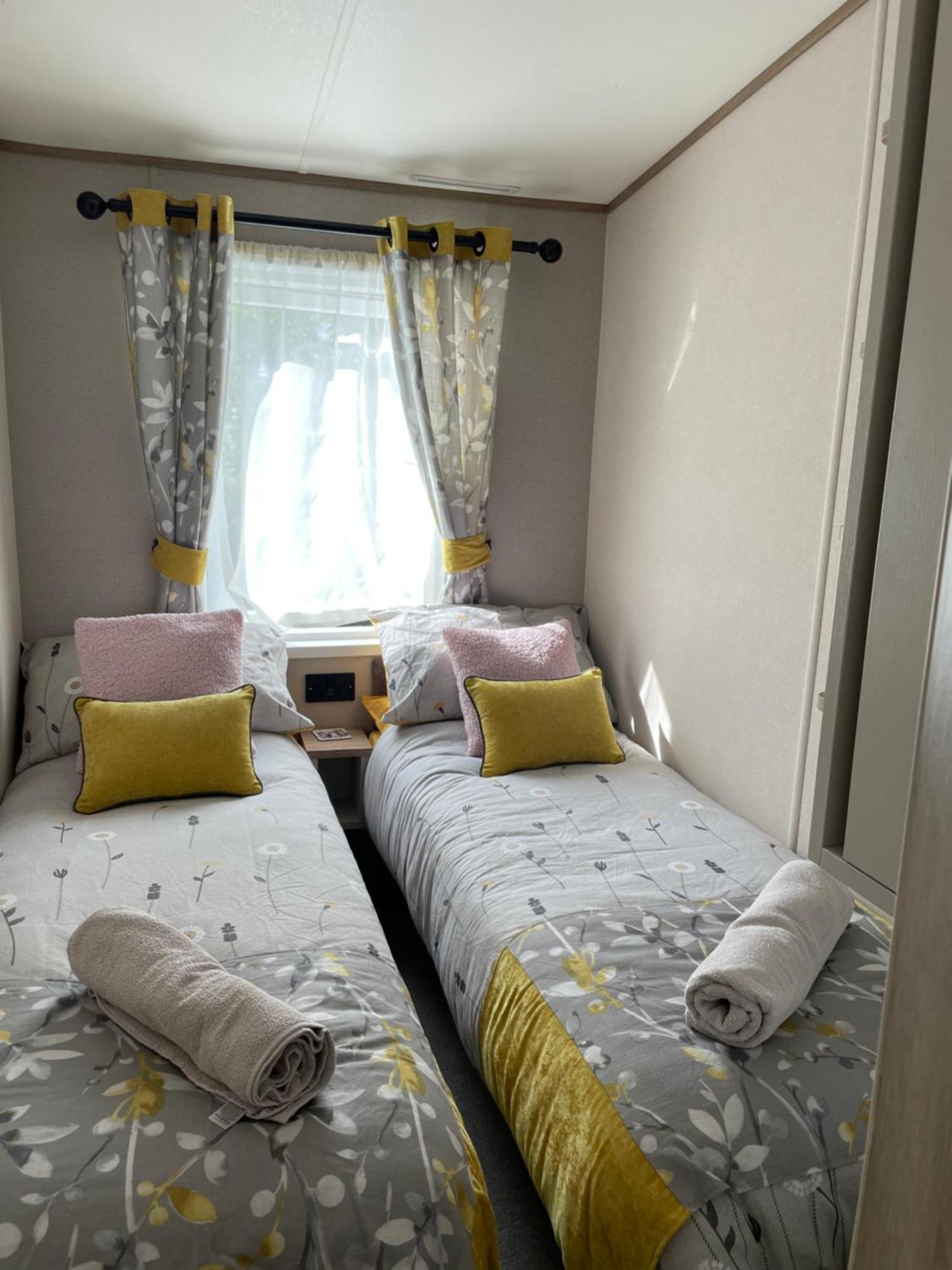 Ellis Retreats At Tattershall Lakes Lincoln Extérieur photo